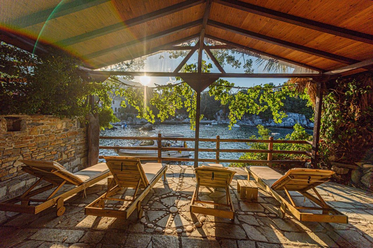 Cleopatra'S Miramare Damouchari Exterior foto